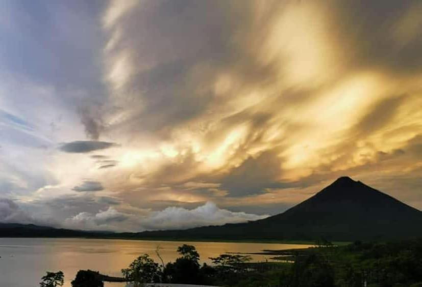 Sunset Inn La Fortuna Exterior foto